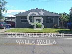 Building Photo - 1540 E Alder St