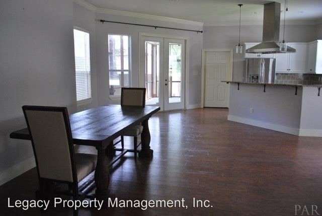 Building Photo - 3 br, 2 bath House - 805 N Tarragona St