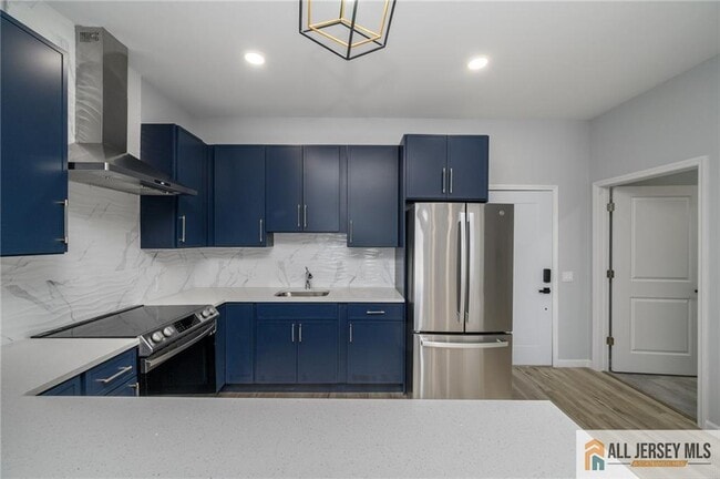 Foto del edificio - 202 W 7th St