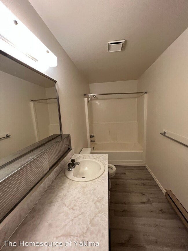 Foto del edificio - 2 br, 1 bath House - 4804 Bonnie Lane