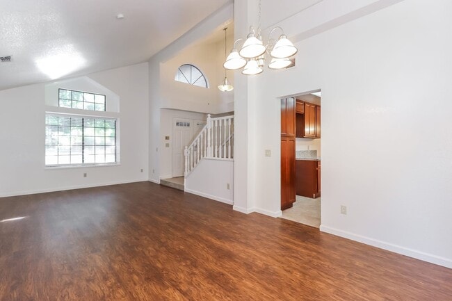 Building Photo - 8186 Devon Park Ct