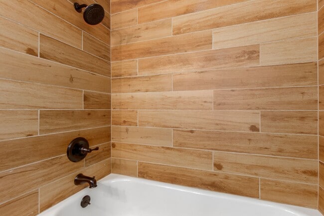 Stunning bathroms - The Monterey