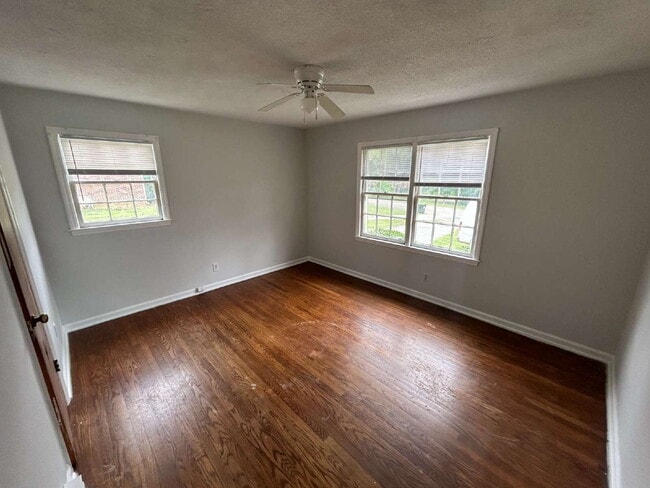 Building Photo - Affordable 2-Bedroom Duplex for Rent – Spartanburg, SC