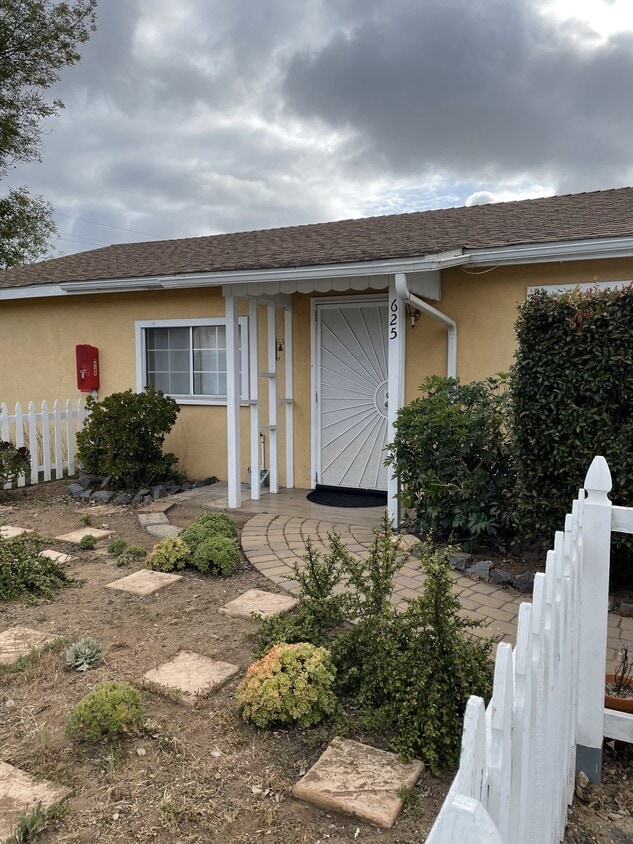 Primary Photo - 625 Elbrook Dr
