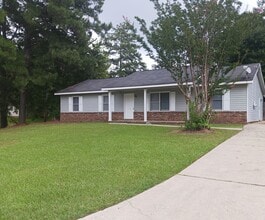 Building Photo - 8266 Lantern Ln