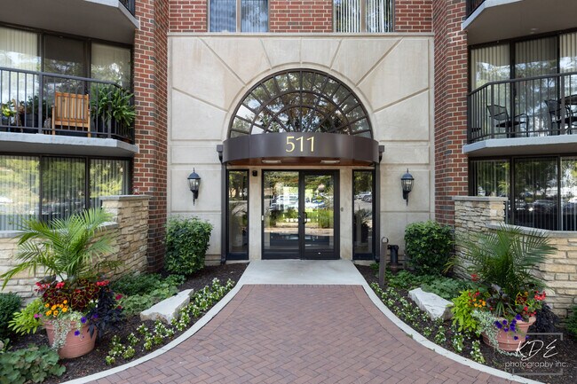 Foto del edificio - 511 Aurora Ave