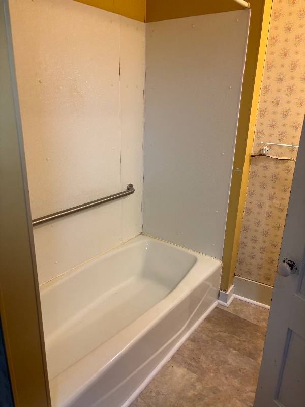 Building Photo - 46 Court St