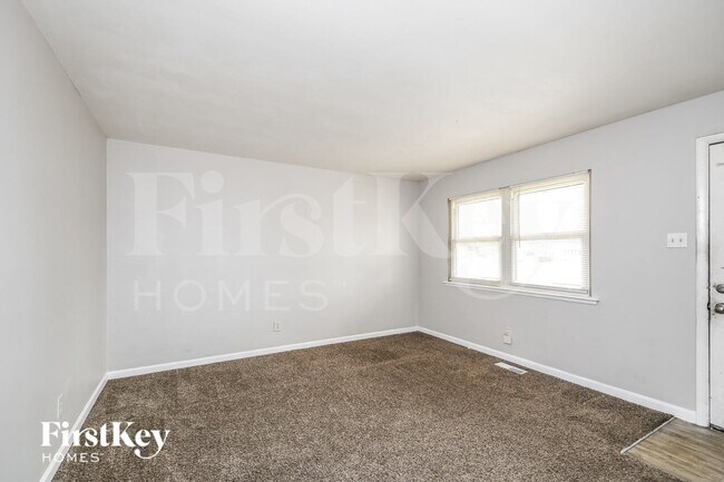 Foto del edificio - 2130 Grants Pkwy