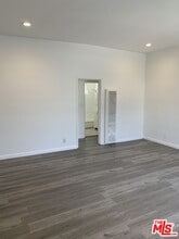 Building Photo - 5360 Kester Ave