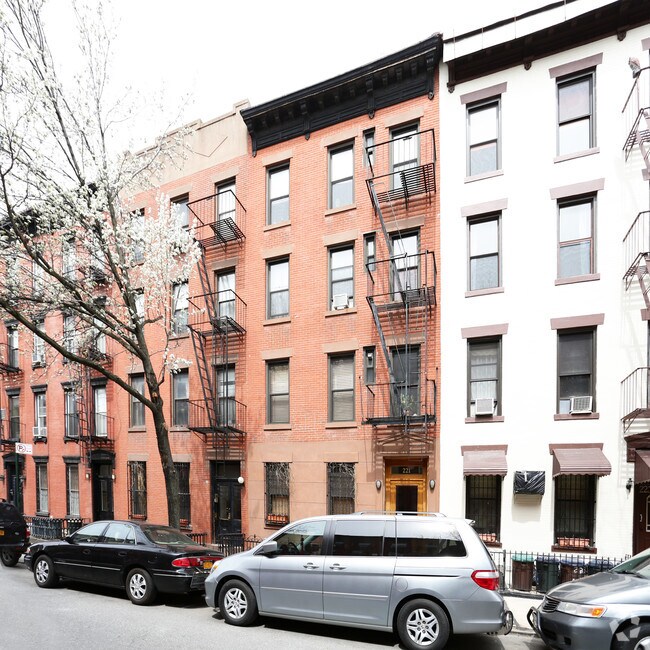 Foto del edificio - 221 Sackett St
