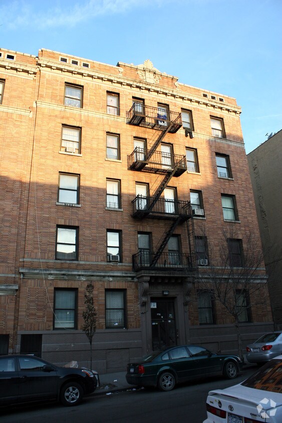 Primary Photo - 2307 Morris Ave