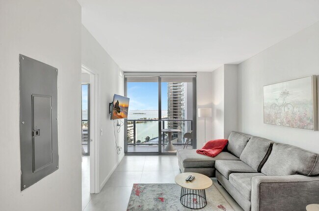 Foto del edificio - 501 NE 31st St