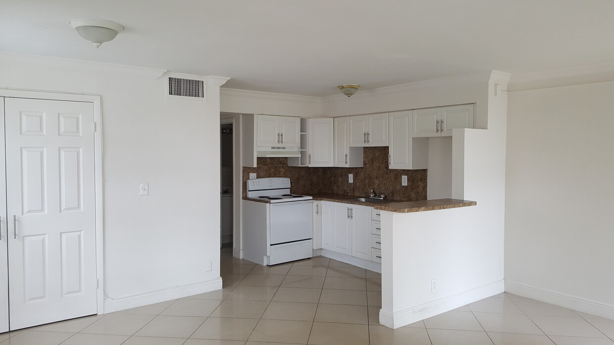 Foto principal - 5540 Washington St