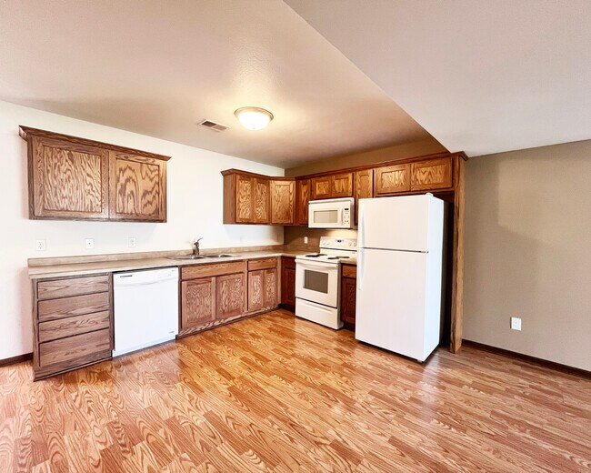 Foto del edificio - Autumn Wind Townhomes