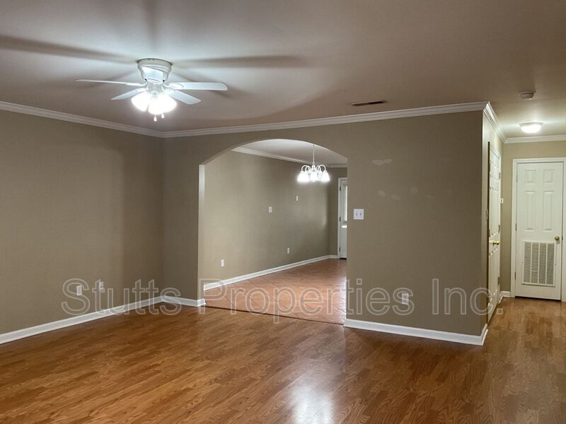 290 Co Rd 30 Unit Apt 106, Florence, AL 35634 Condo for Rent in