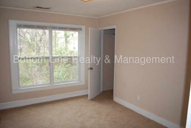 Building Photo - 3126 Rush Ave