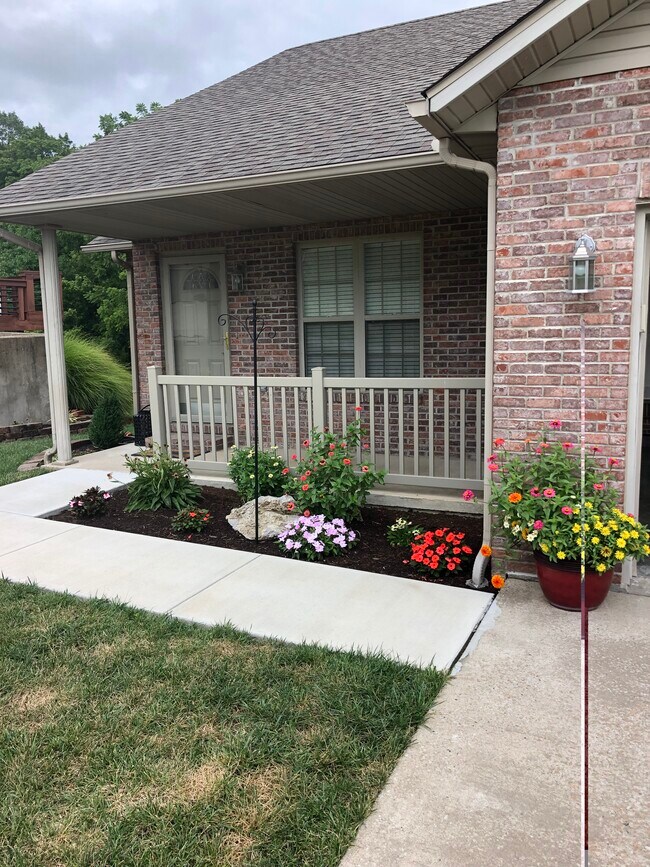 Foto del edificio - 3021 Patriot Dr