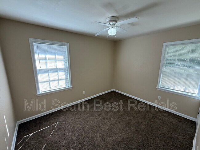 Building Photo - 3591 Bigelow St