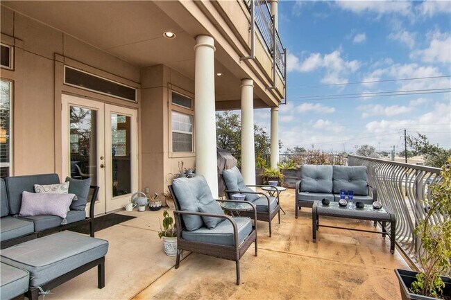Foto del edificio - 2918 Ranch to Market Rd 620