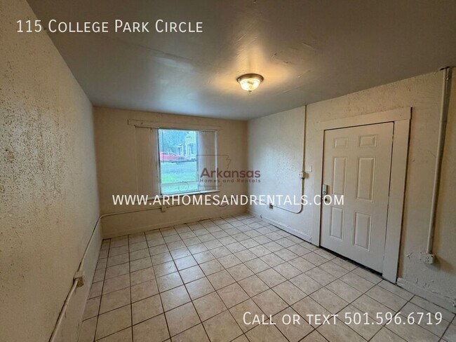 Foto del edificio - 115 College Park Cir
