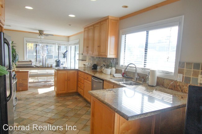 Foto del edificio - 514 Avenida Victoria