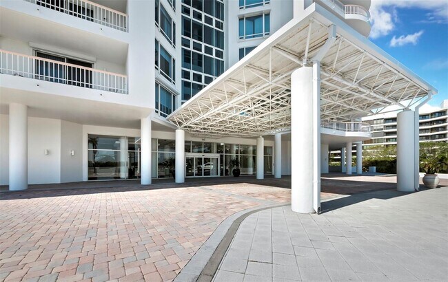 Foto del edificio - 455 Longboat Club Rd