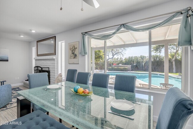 Foto del edificio - 4909 E Waltann Ln