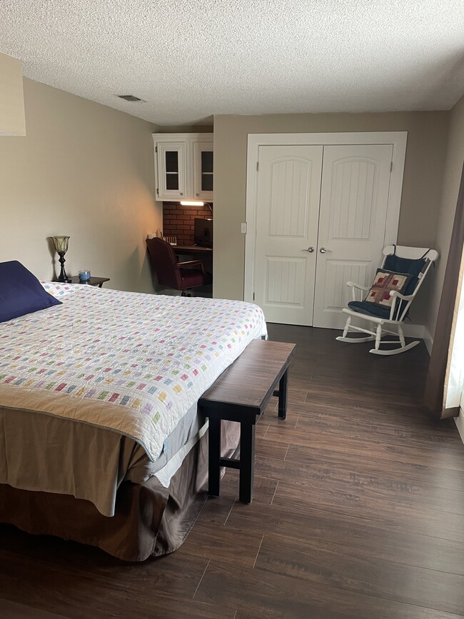 Foto del edificio - 9992 FM1283