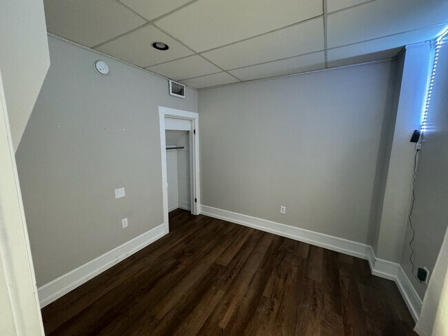 Foto del edificio - 109 E. 15th Street