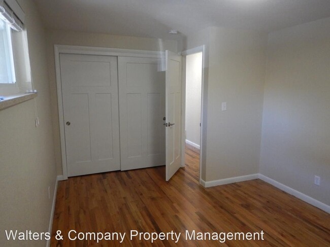 Building Photo - 3 br, 1 bath House - 4216 Zuni Street