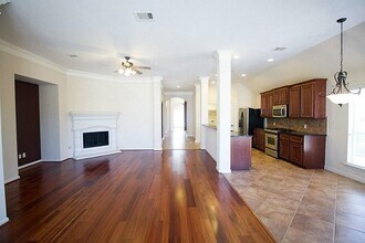 Building Photo - 4010 Wolf Springs Ct