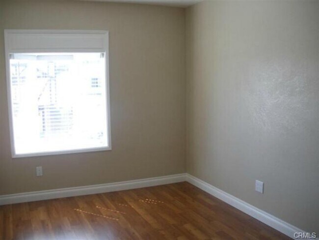 Building Photo - Remodeled 1 bed 1 bath all utilities included