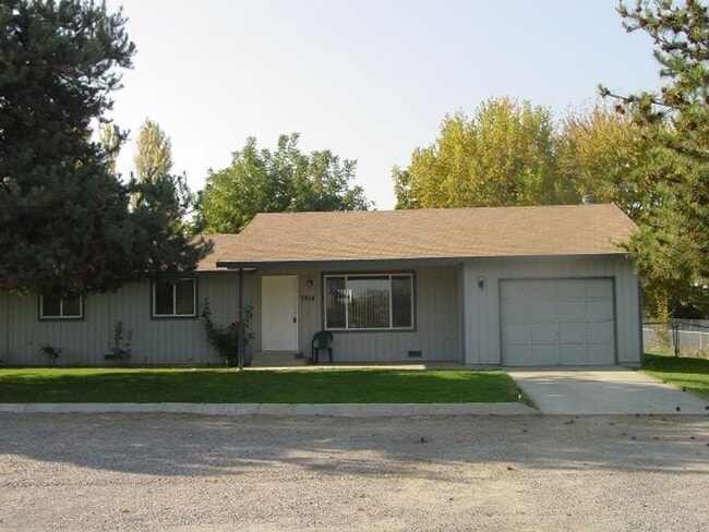 Building Photo - 5812-5822 W METALINE AVE