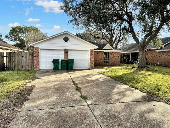 Foto del edificio - 3 br, 2 bath House - 1911 Bogatto St