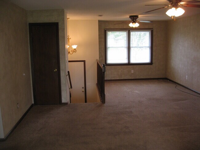 Foto del edificio - 712 Erin Place