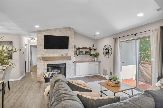 Foto del edificio - 612 Covington Ct