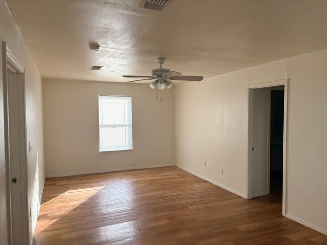 Building Photo - 8415 Reed Rd