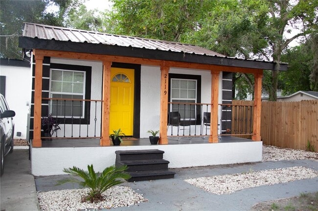 Building Photo - 2119 E Ellicott St