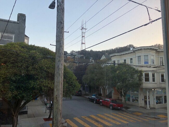 Building Photo - Lovely Cole Valley One Bedroom in a Great ...