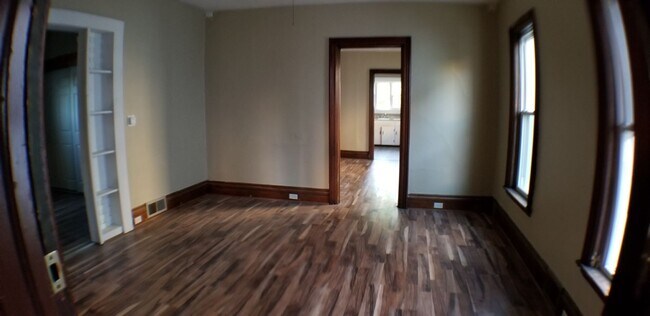 Foto del edificio - 1122 W 21st St
