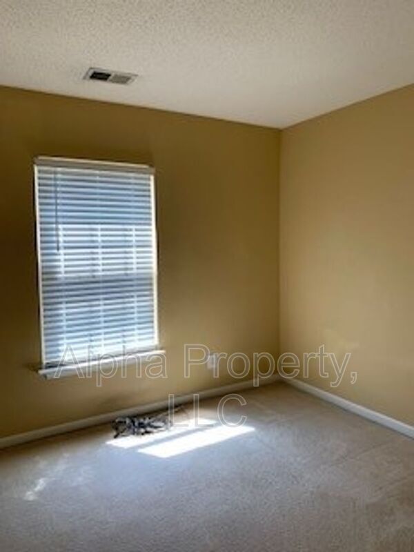 Foto del edificio - 119 Waterford Park Dr