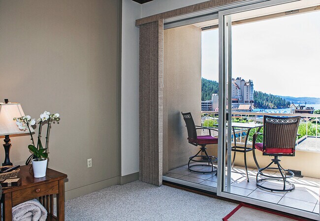 Building Photo - 301 N 1st St