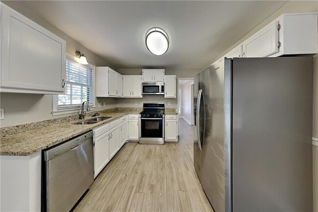 Building Photo - 87 Wren Walk