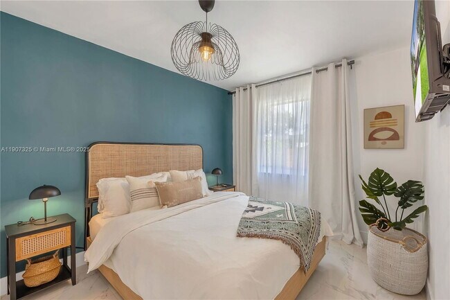 Foto del edificio - 1424 NE 118th St