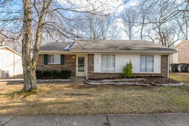 Building Photo - 3356 Kenesaw Dr