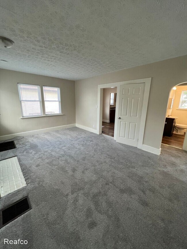 Foto del edificio - 3 br, 1 bath House - 1303 E 22nd Ave