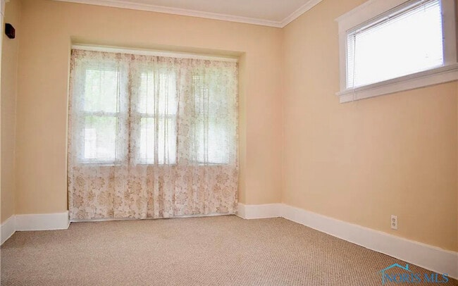 Building Photo - 4140 N Haven Ave