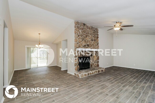 Foto del edificio - 1238 Lakeview Pkwy