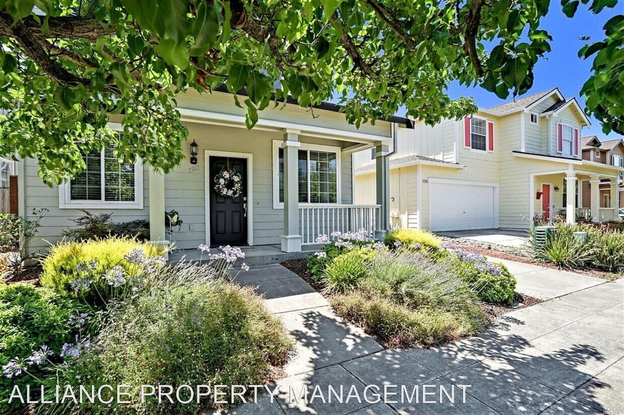 Primary Photo - 3 br, 2.5 bath House - 3912 Deuce Dr.