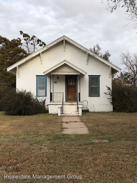 Primary Photo - 418 N Main St
